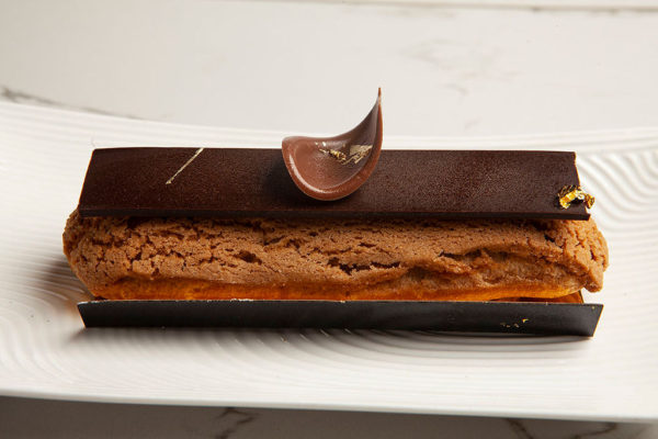 Chocolate Eclair - Image 4